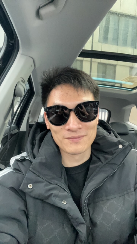 男孩的第一张照片--开封相亲服务中心