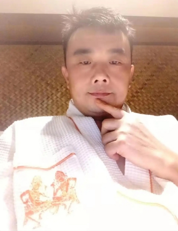 青锋的第一张照片--开封相亲服务中心