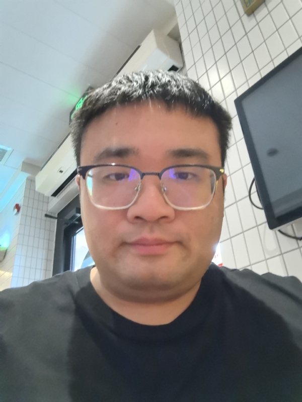 君临天下的第三张照片--开封相亲服务中心