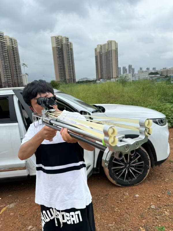 凌其飞的第四张照片--开封相亲服务中心