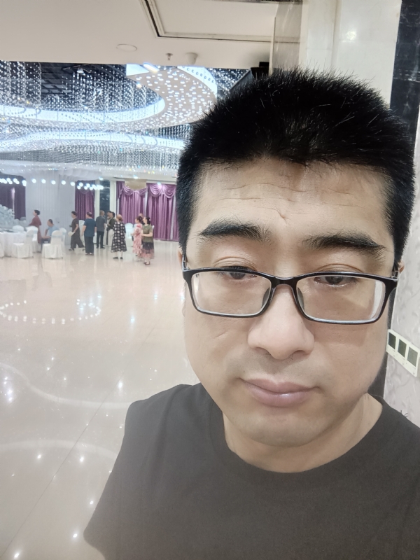 晴天的第三张照片--开封相亲服务中心