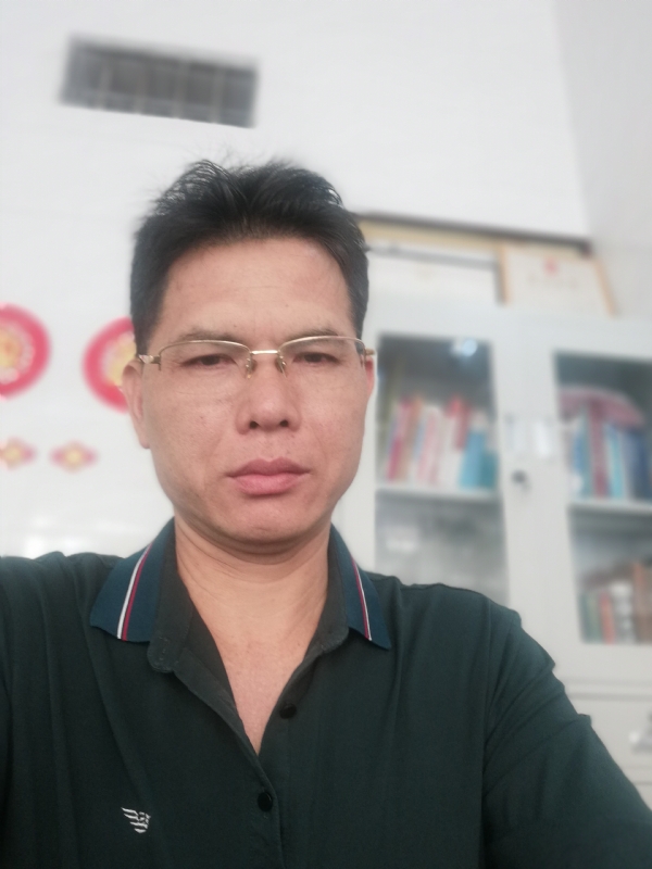 后视镜的第一张照片--开封相亲服务中心