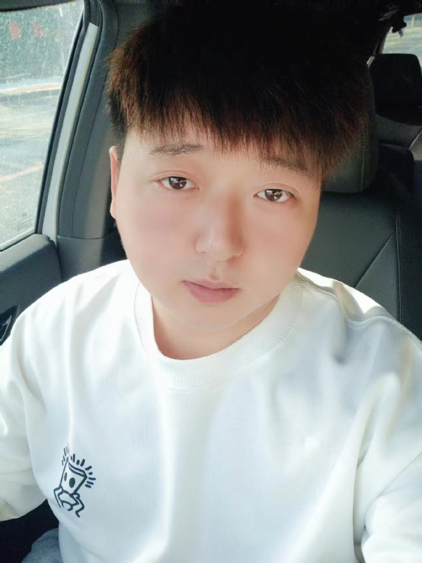 可乐加冰的第一张照片--开封相亲服务中心