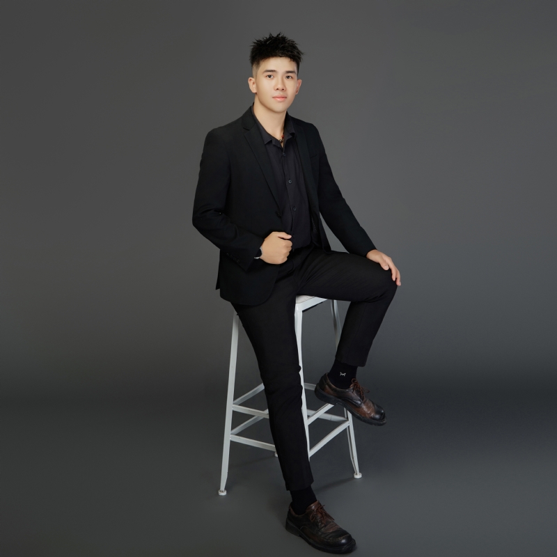 阿龙设计师的第五张照片--开封相亲服务中心