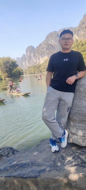 受过伤的狼的第二张照片--开封相亲服务中心