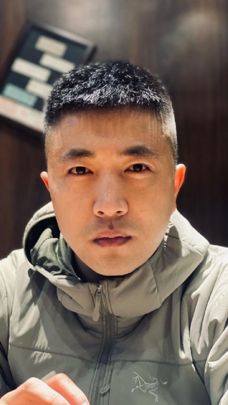 山中何缘的第一张照片--开封相亲服务中心