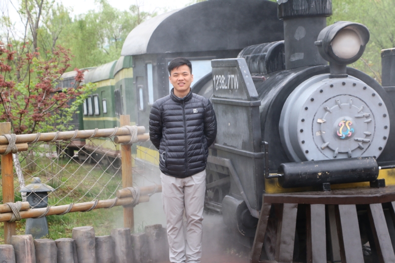 晴天的第二张照片--开封相亲服务中心