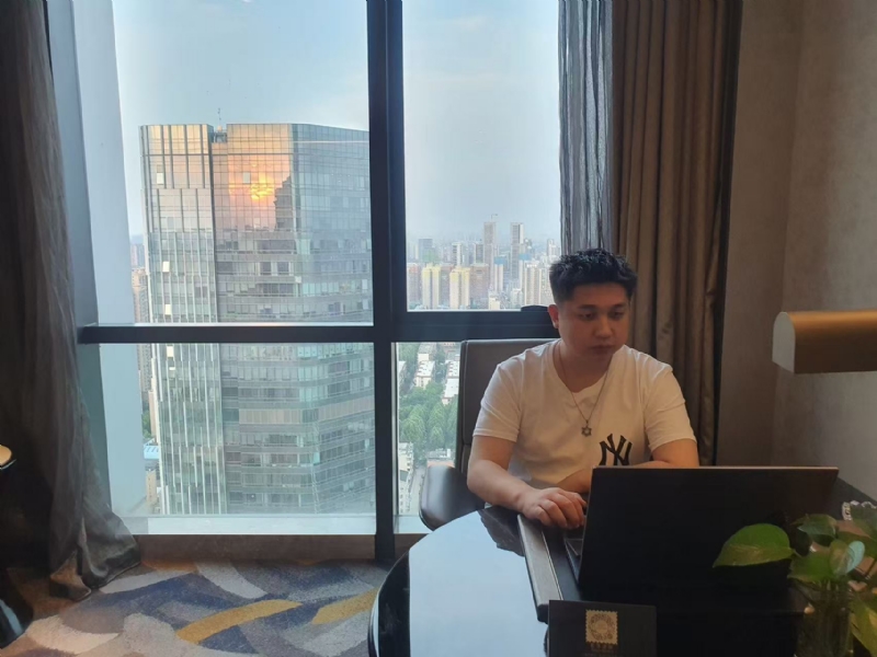 ying的第一张照片--开封相亲服务中心