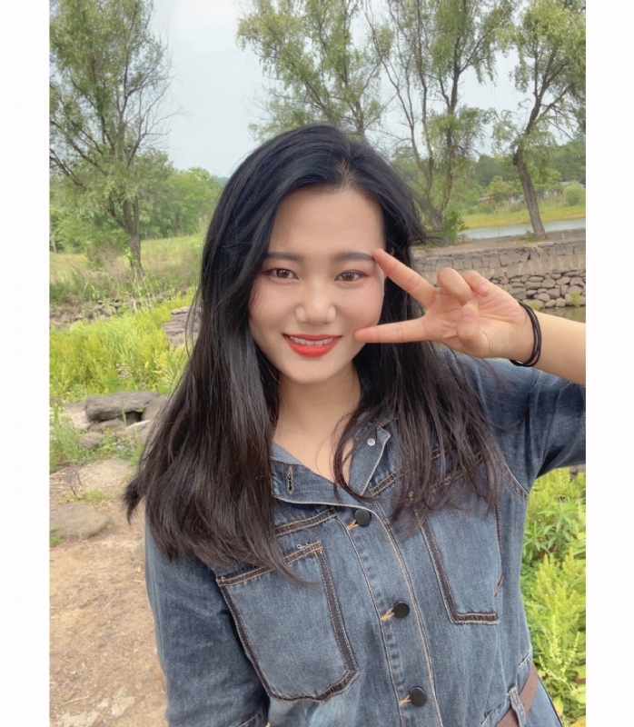 月亮的第一张照片--开封相亲服务中心