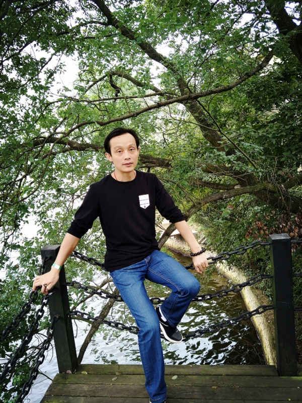 易进的第一张照片--开封相亲服务中心