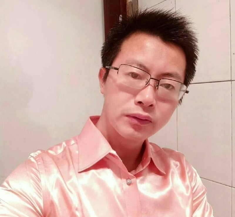 亮亮的第一张照片--开封相亲服务中心