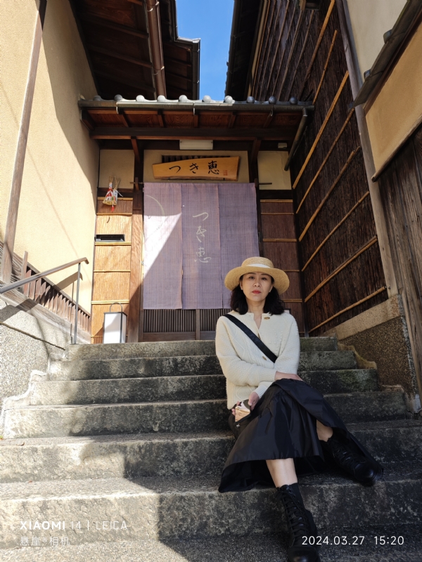 踱着方步的猫小姐的第一张照片--开封相亲服务中心