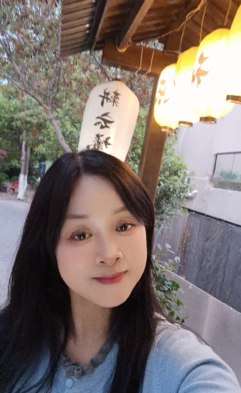 伊伊的第一张照片--开封相亲服务中心