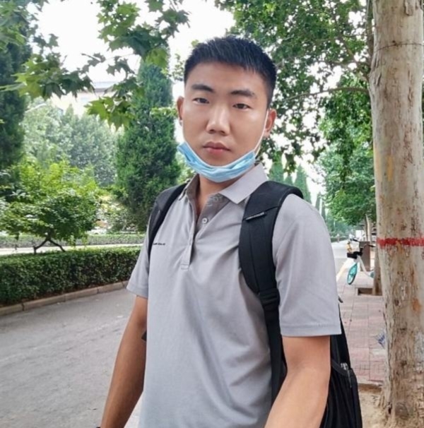 90年男征婚的第一张照片--开封相亲服务中心