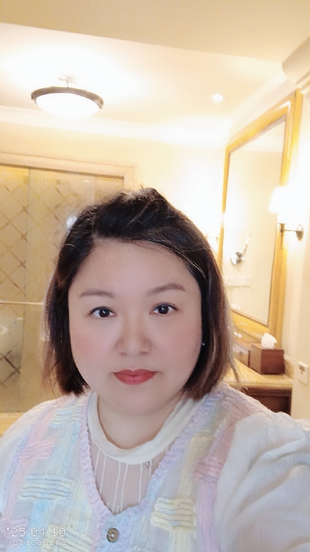 衎静玲瓏的第二张照片--开封相亲服务中心