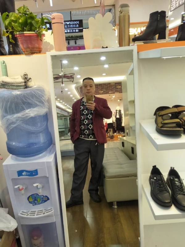 真诚征婚的第四张照片--开封相亲服务中心