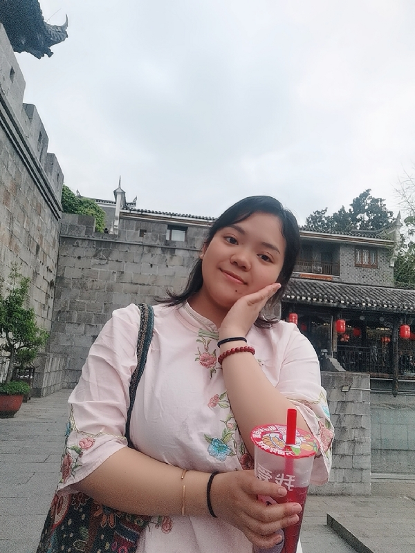 敏兮小沫的第二张照片--开封相亲服务中心