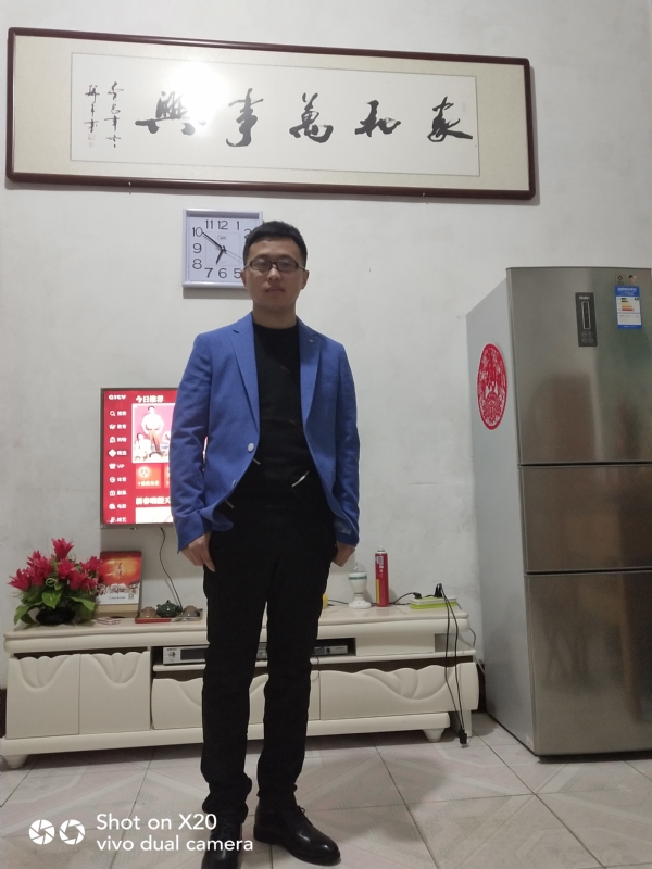 孤独的狼的第一张照片--开封相亲服务中心