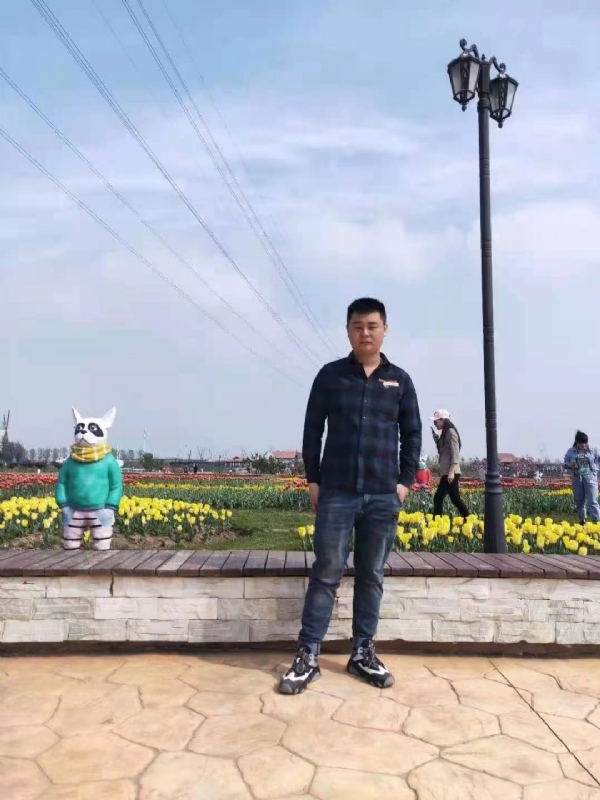 海阔天空的第一张照片--开封相亲服务中心