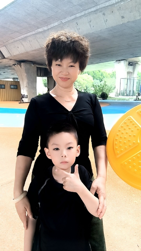 火凤凰的第二张照片--开封相亲服务中心