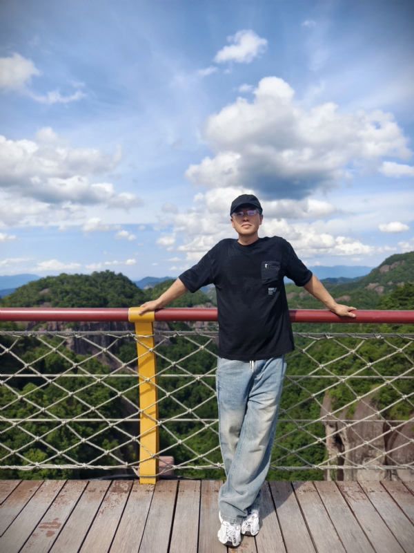 我心飞翔cjb的第一张照片--开封相亲服务中心