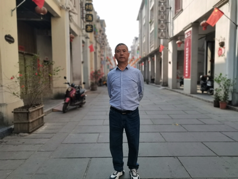 一粒尘埃的第一张照片--开封相亲服务中心