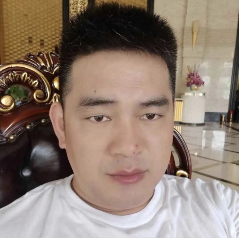 随风的第一张照片--开封相亲服务中心