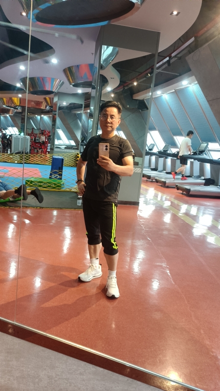 凭水相逢的第一张照片--开封相亲服务中心