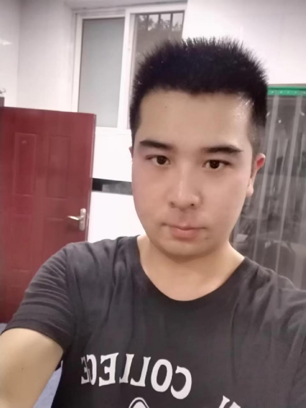 89WANG的第一张照片--开封相亲服务中心