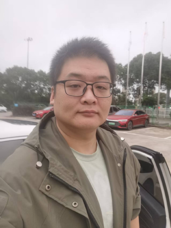 Russell的第一张照片--开封相亲服务中心