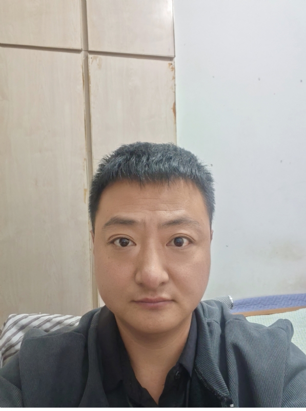 追爱大叔的第一张照片--开封相亲服务中心