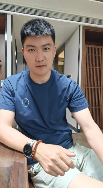 大鹏展翅的第二张照片--开封相亲服务中心