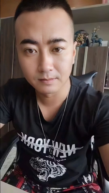 Luck耀的第一张照片--开封相亲服务中心