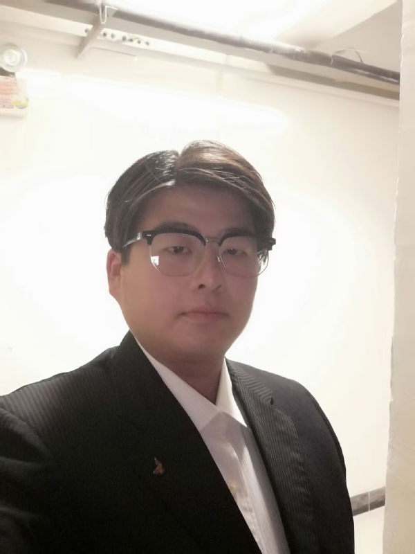 孤独一人的第一张照片--开封相亲服务中心