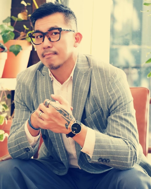 晚风渡半舟的第一张照片--开封相亲服务中心