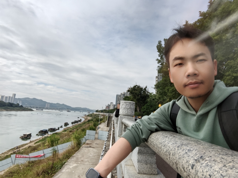 向往爱情的第三张照片--开封相亲服务中心