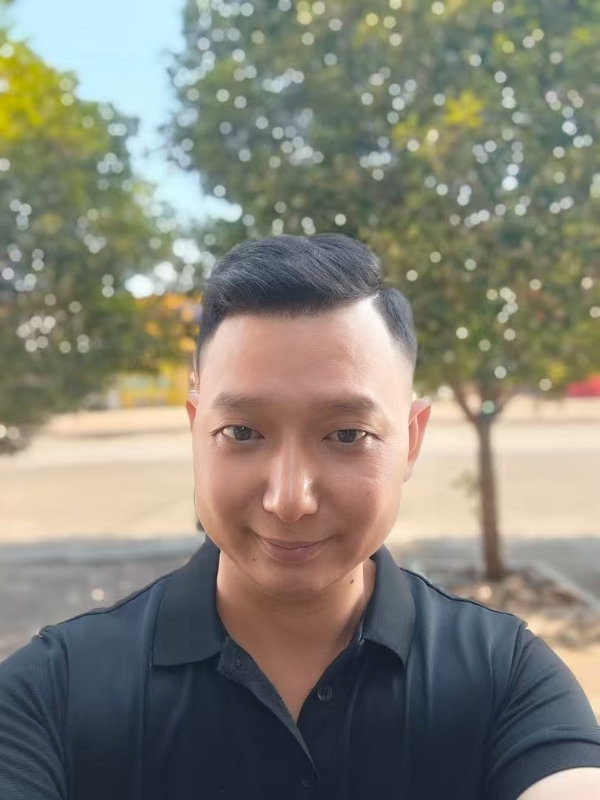 巷子里的猫的第一张照片--开封相亲服务中心