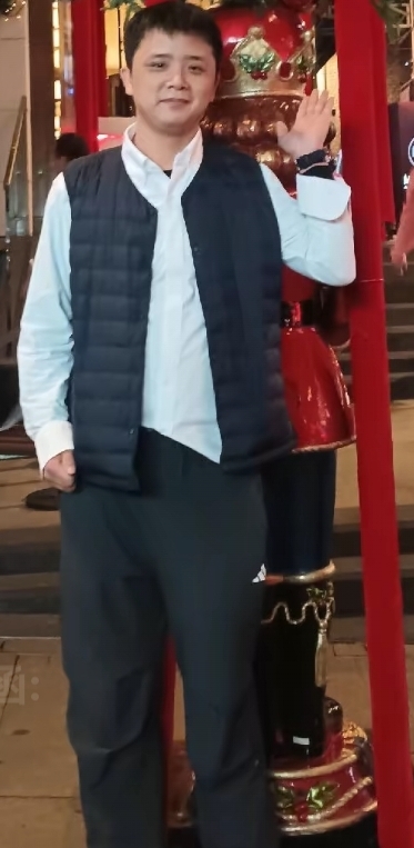 龙的陪伴的第一张照片--开封相亲服务中心