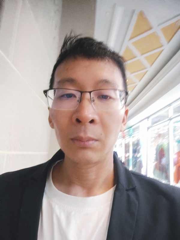 欣欣向荣的第一张照片--开封相亲服务中心