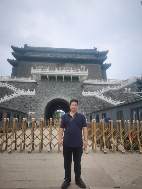 伟哥的第一张照片--开封相亲服务中心