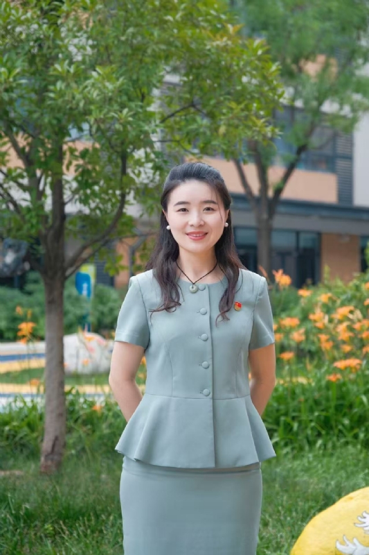 弯弯的第一张照片--开封相亲服务中心