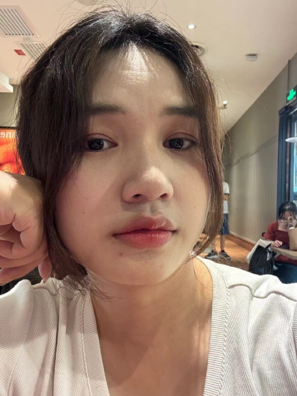 粉墨的第一张照片--开封相亲服务中心