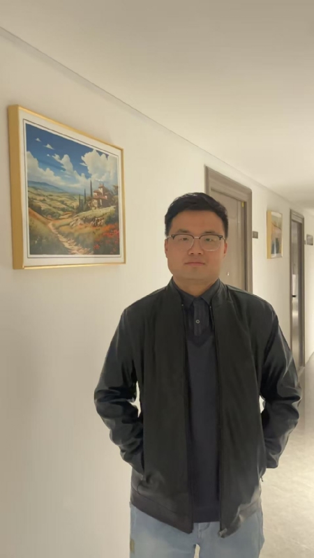 半瓶子的第四张照片--开封相亲服务中心